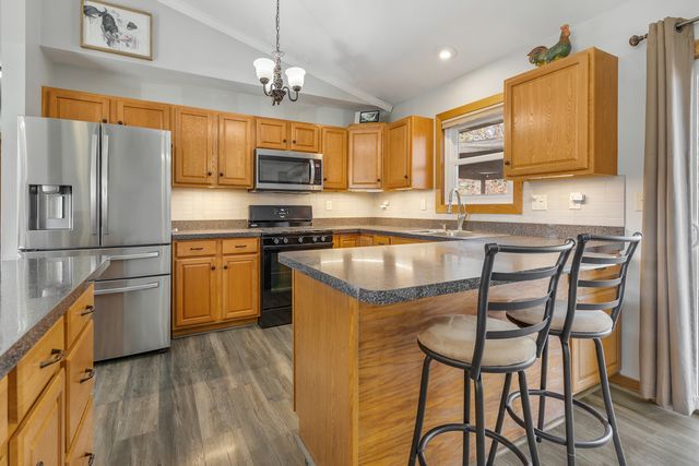 93 W Benson Avenue, Cortland, IL 60112