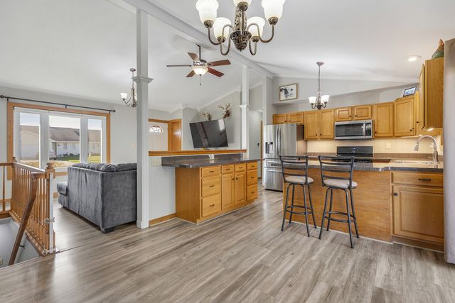 93 W Benson Avenue, Cortland, IL 60112