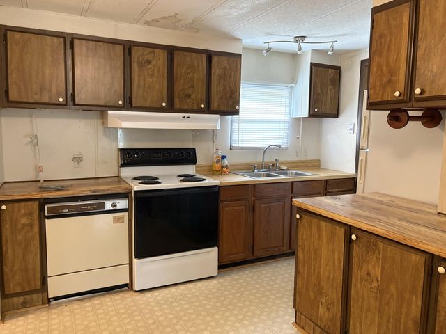 153 Joshua Lane, Dorchester, SC 29437