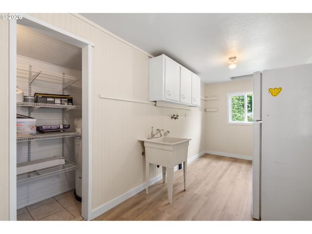 35412 S DICKEY PRAIRIE Rd, Molalla, OR 97038