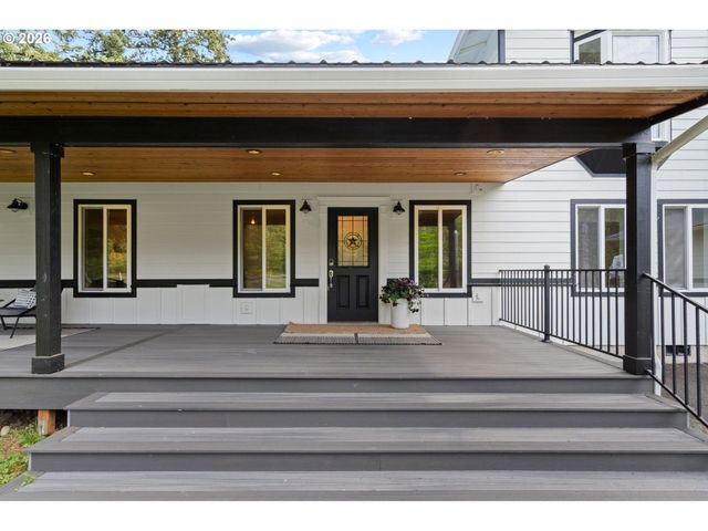35412 S DICKEY PRAIRIE Rd, Molalla, OR 97038
