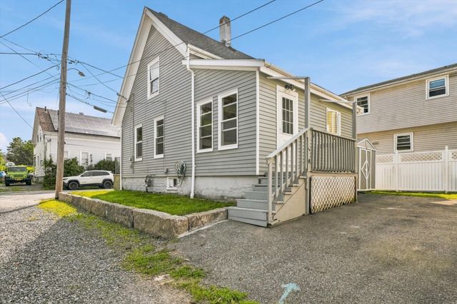 8 Sylvan Street, Gloucester, MA 01930