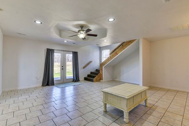 580 S Farm Road 89, Springfield, MO 65802