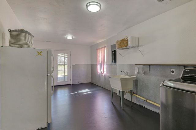 580 S Farm Road 89, Springfield, MO 65802