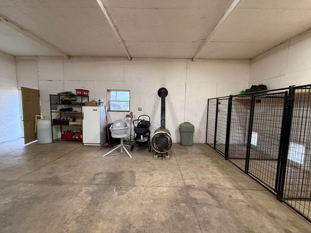 580 S Farm Road 89, Springfield, MO 65802