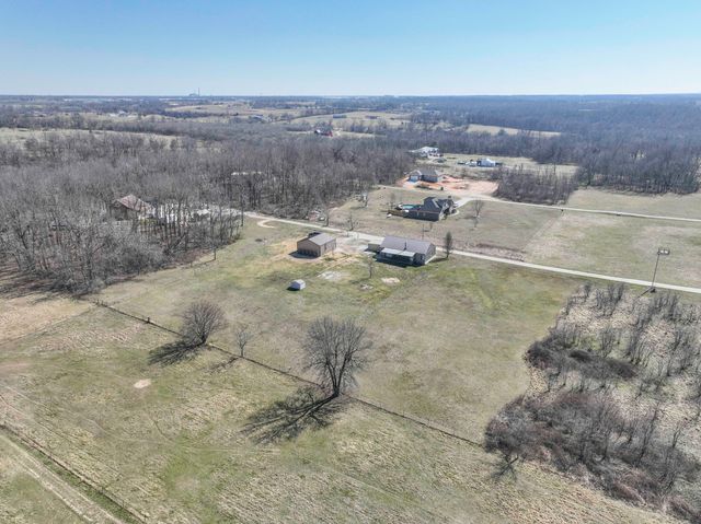 580 S Farm Road 89, Springfield, MO 65802