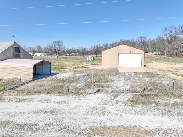 580 S Farm Road 89, Springfield, MO 65802