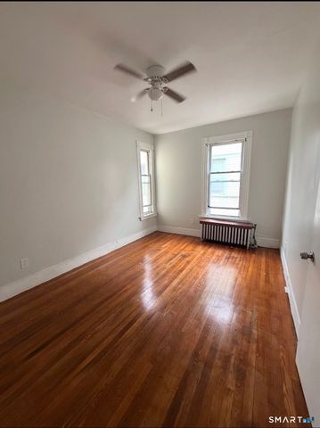 461 Howard Avenue 2, New Haven, CT 06519