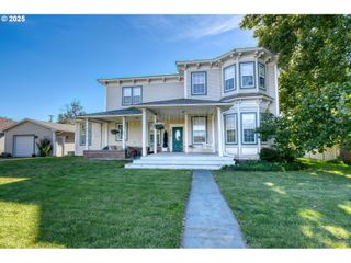 310 E WASHINGTON St, Athena, OR 97813