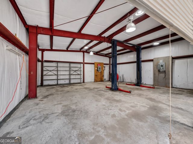 216 Welcome To Sargent Road, Newnan, GA 30263