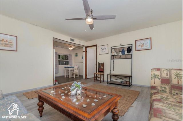 47137 FAR WEST AVENUE, Paisley, FL 32767