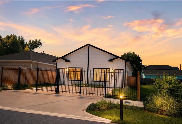 7993 Attwater Street, Houston, TX 77028