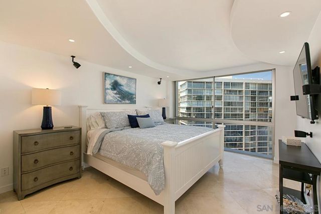 1760 Avenida Del Mundo 1109, Coronado, CA 92118