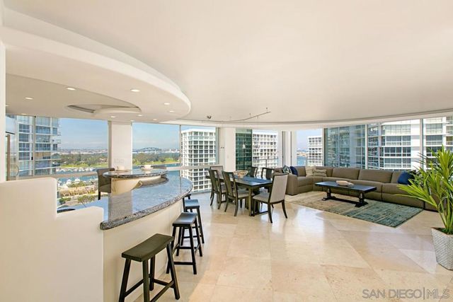 1760 Avenida Del Mundo 1109, Coronado, CA 92118