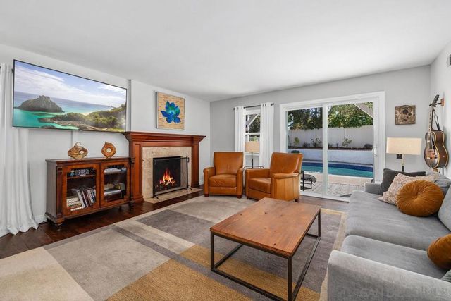 4903 Via Cinta, San Diego, CA 92122