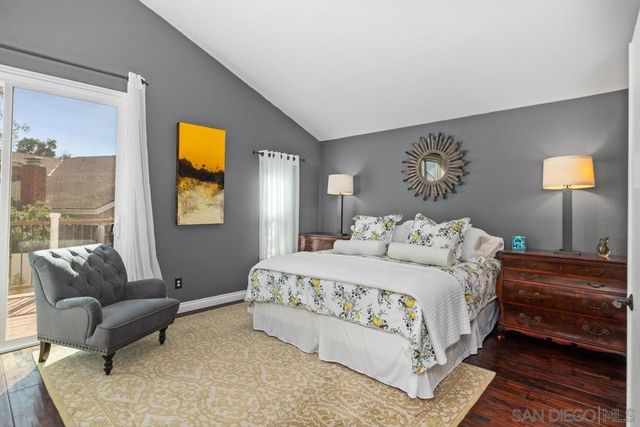 4903 Via Cinta, San Diego, CA 92122