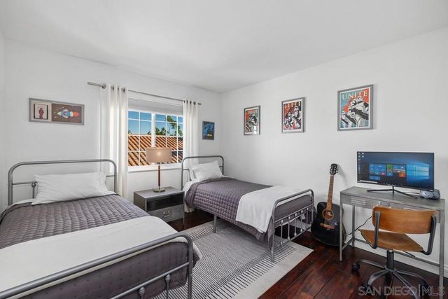 4903 Via Cinta, San Diego, CA 92122