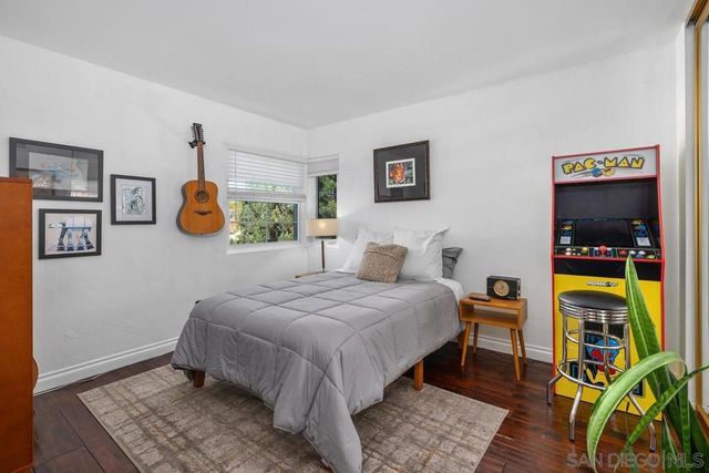 4903 Via Cinta, San Diego, CA 92122