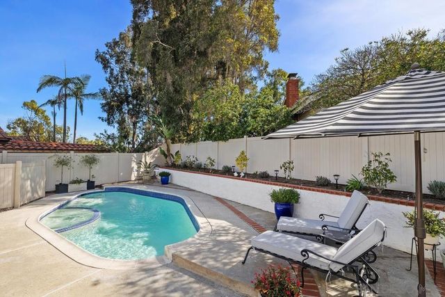4903 Via Cinta, San Diego, CA 92122