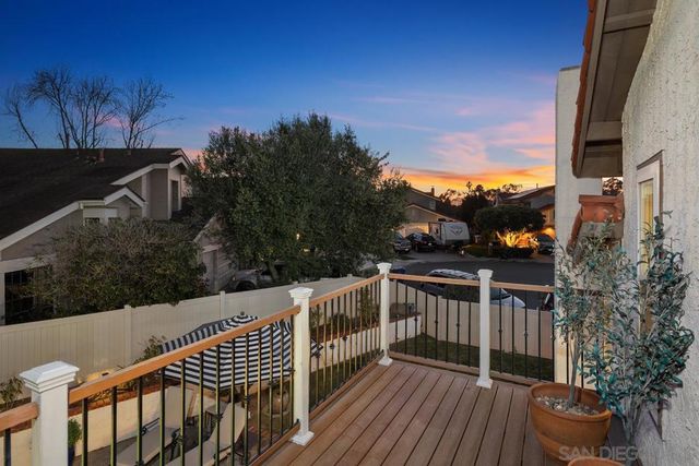 4903 Via Cinta, San Diego, CA 92122