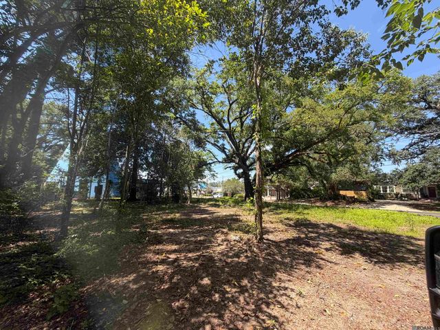 5454 Highland Rd, Baton Rouge, LA 70808