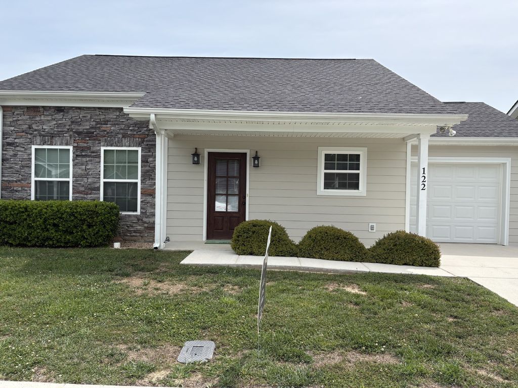 122 Nichols Dr, Woodbury, TN 37190