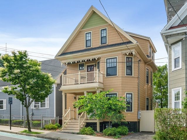 292 Summer St 1, Somerville, MA 02144