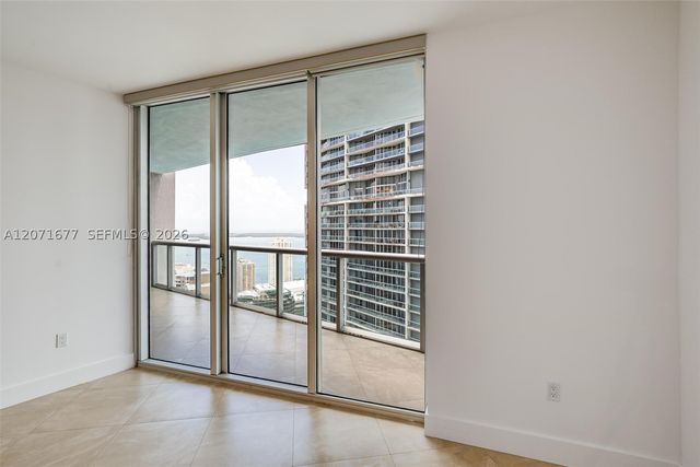 475 Brickell Ave 3811, Miami, FL 33131