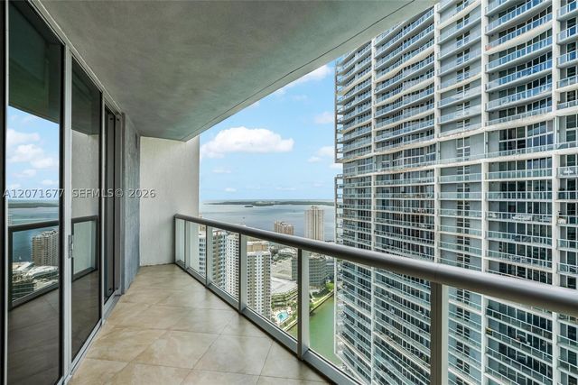 475 Brickell Ave 3811, Miami, FL 33131