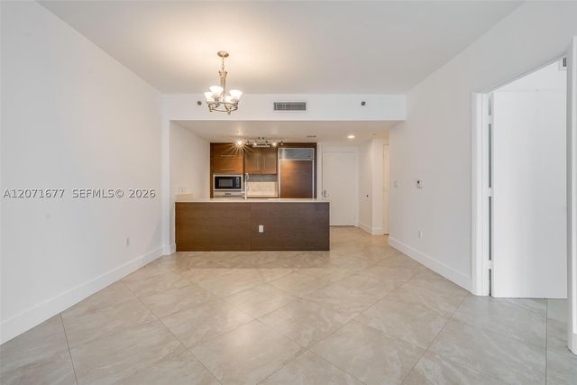 475 Brickell Ave 3811, Miami, FL 33131