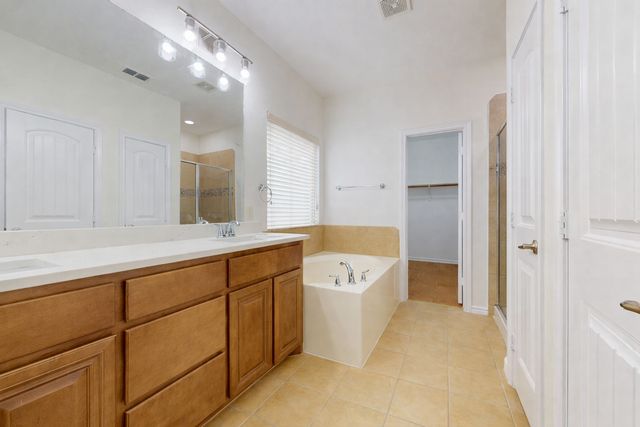 15817 Carlton Oaks Drive, Fort Worth, TX 76177