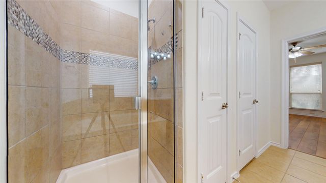 15817 Carlton Oaks Drive, Fort Worth, TX 76177