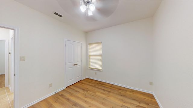 15817 Carlton Oaks Drive, Fort Worth, TX 76177