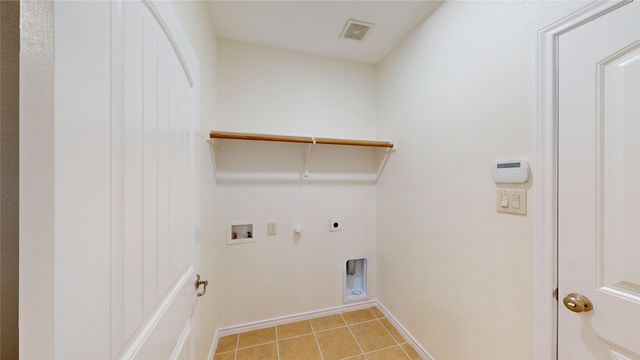 15817 Carlton Oaks Drive, Fort Worth, TX 76177