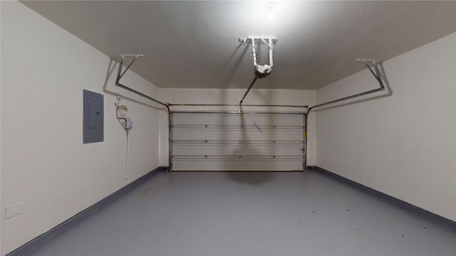 15817 Carlton Oaks Drive, Fort Worth, TX 76177