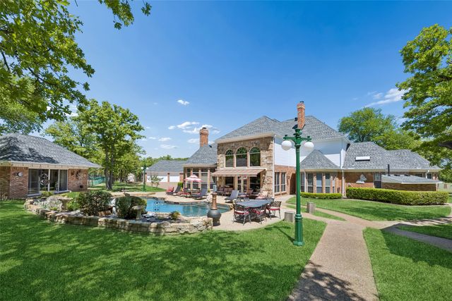 385 Meadow View Drive, Argyle, TX 76226