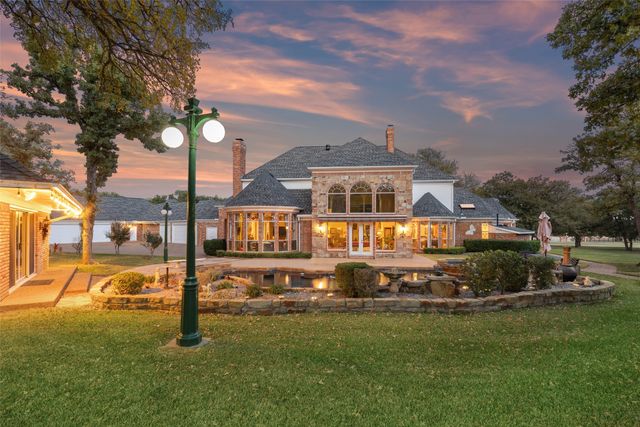 385 Meadow View Drive, Argyle, TX 76226