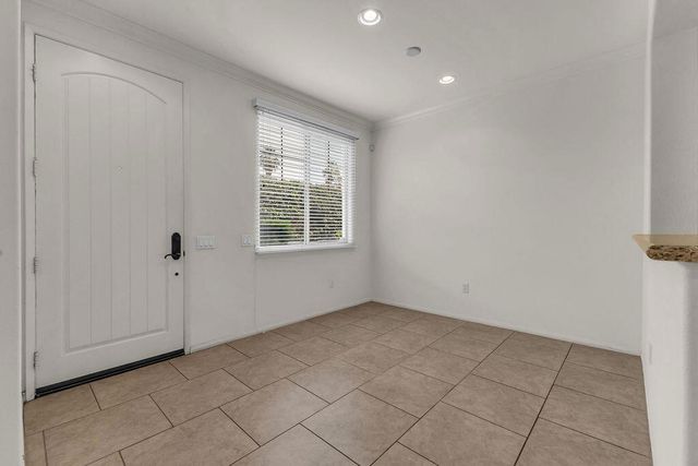402 Calle Traditions, Palm Springs, CA 92262