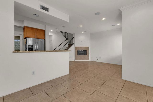 402 Calle Traditions, Palm Springs, CA 92262