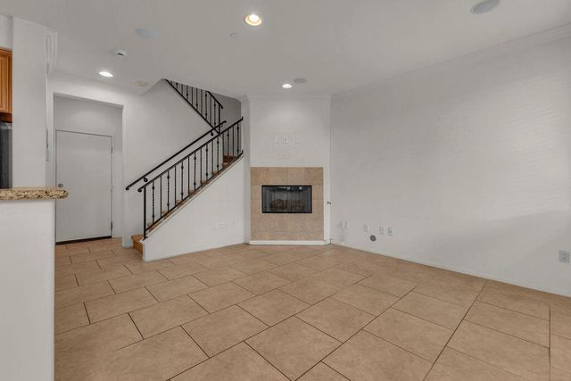 402 Calle Traditions, Palm Springs, CA 92262