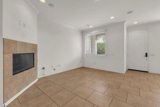 402 Calle Traditions, Palm Springs, CA 92262