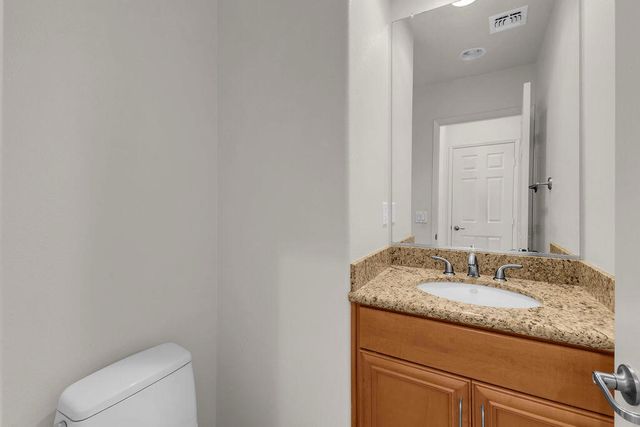 402 Calle Traditions, Palm Springs, CA 92262