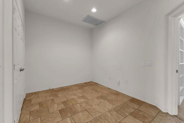 402 Calle Traditions, Palm Springs, CA 92262
