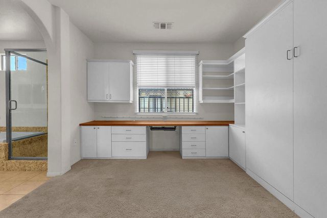 402 Calle Traditions, Palm Springs, CA 92262