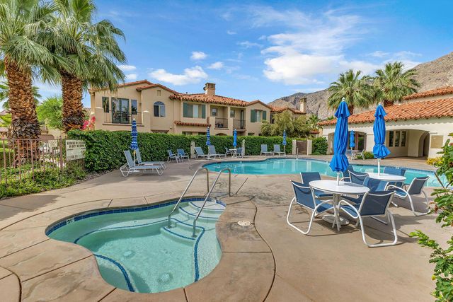 402 Calle Traditions, Palm Springs, CA 92262