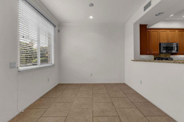 402 Calle Traditions, Palm Springs, CA 92262