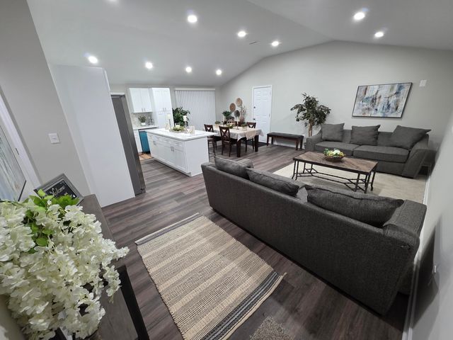 15808 Hendricks Street, Lowell, IN 46356