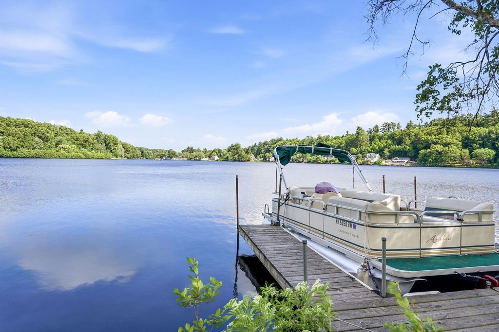 35 Cove Street, Goffstown, NH 03045