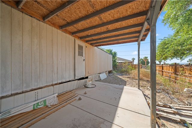 1592 E Valencia Road, Fort Mohave, AZ 86426