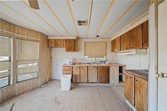 1592 E Valencia Road, Fort Mohave, AZ 86426